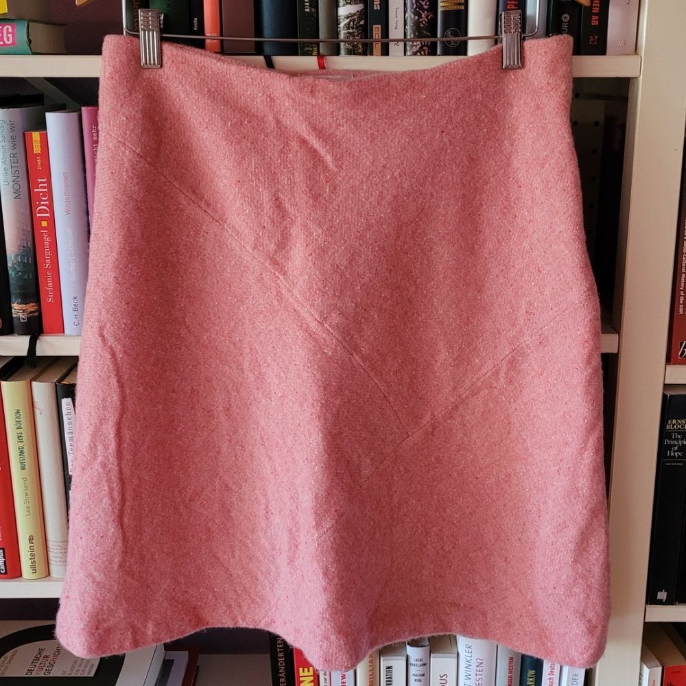 Pink wool handmade skirt by Fadenlauf (Berlin)